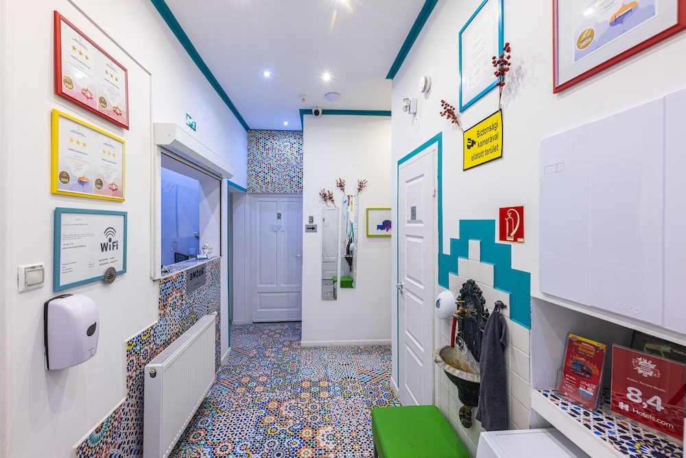 Amber Terrace Studio