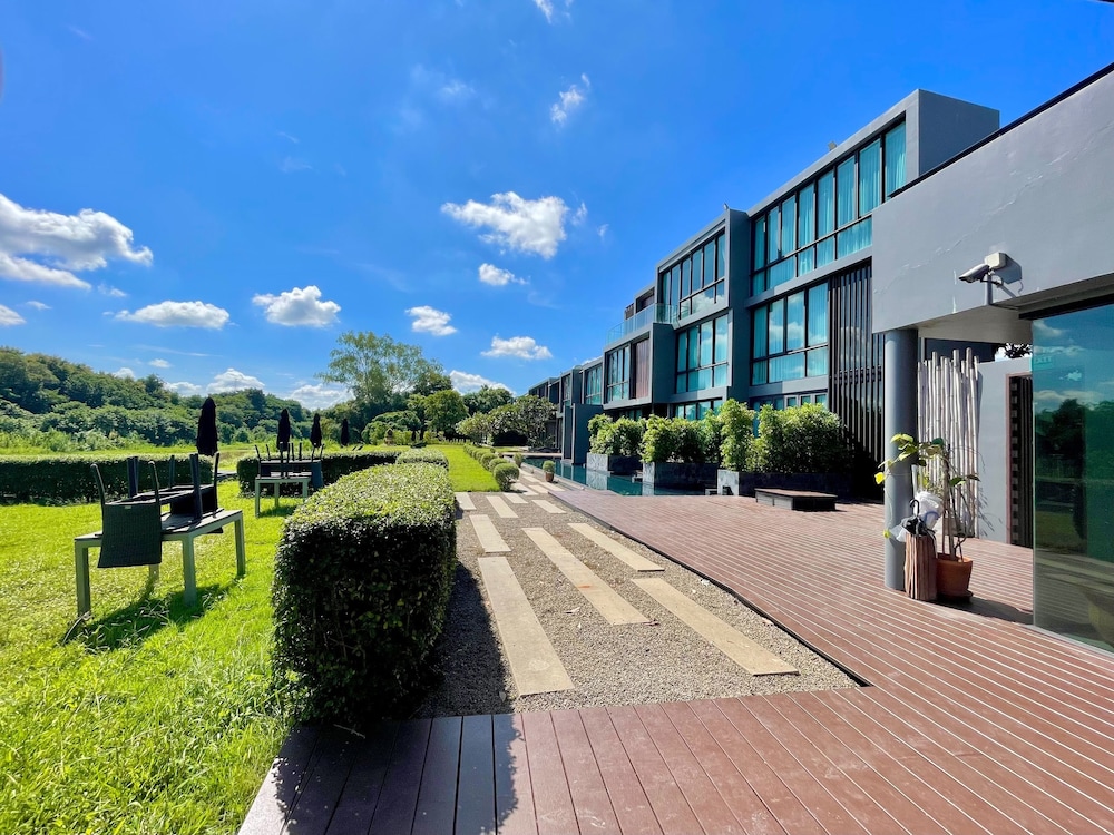 Zensala Riverpark Resort