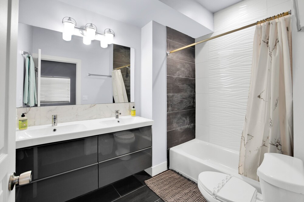 North Hollywood Vacations - Noho by Avantstay North Hollywood Townhome - Property Image 1
