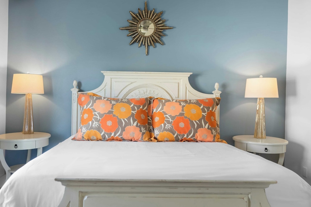 30A Beach House w/ Private Pool, Fire Pit, BBQ & Golf Cart to Rosemary Beach