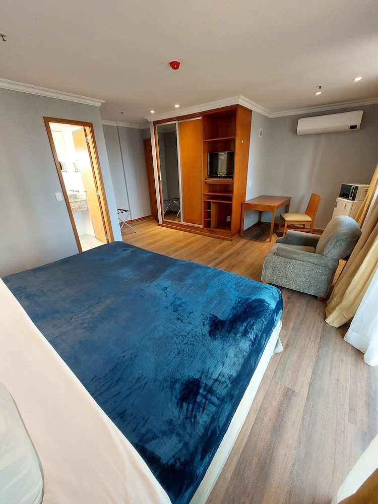 Flat Barra First