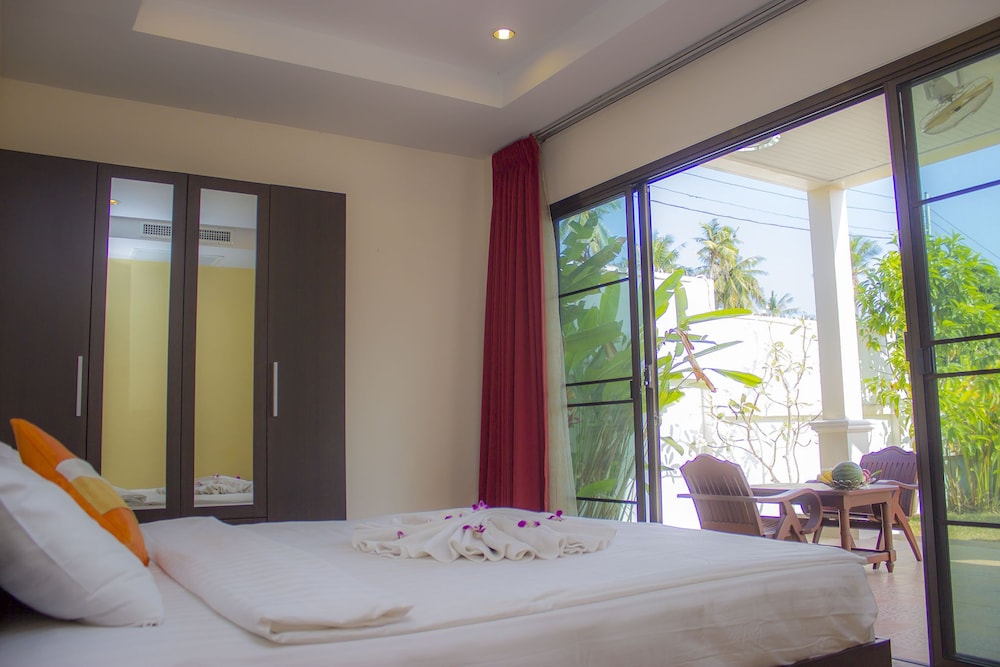 Baan Dork Bua Villa