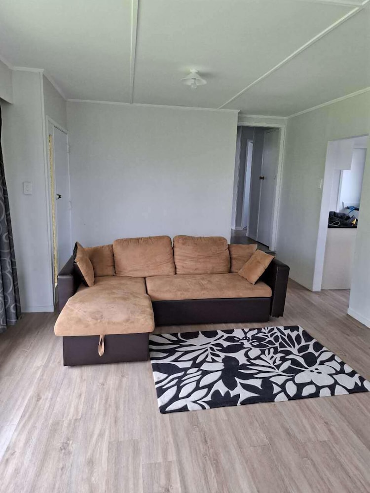 3 Bedroom House A 3 Frank St