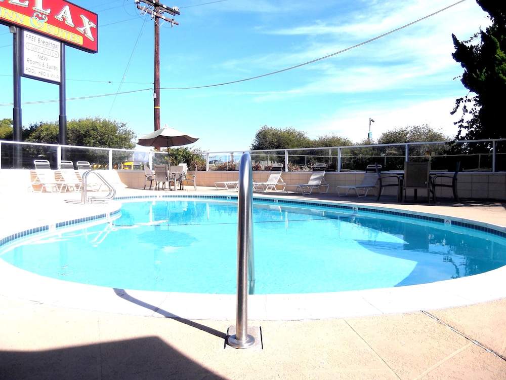 Relax Inn And Suites - Property Image 3