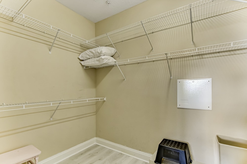 2152 Cape Sound 2 Bedroom Townhouse by RedAwning view 3