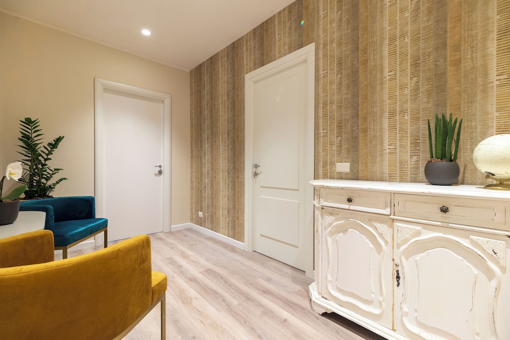 Design 18 Charming Rooms