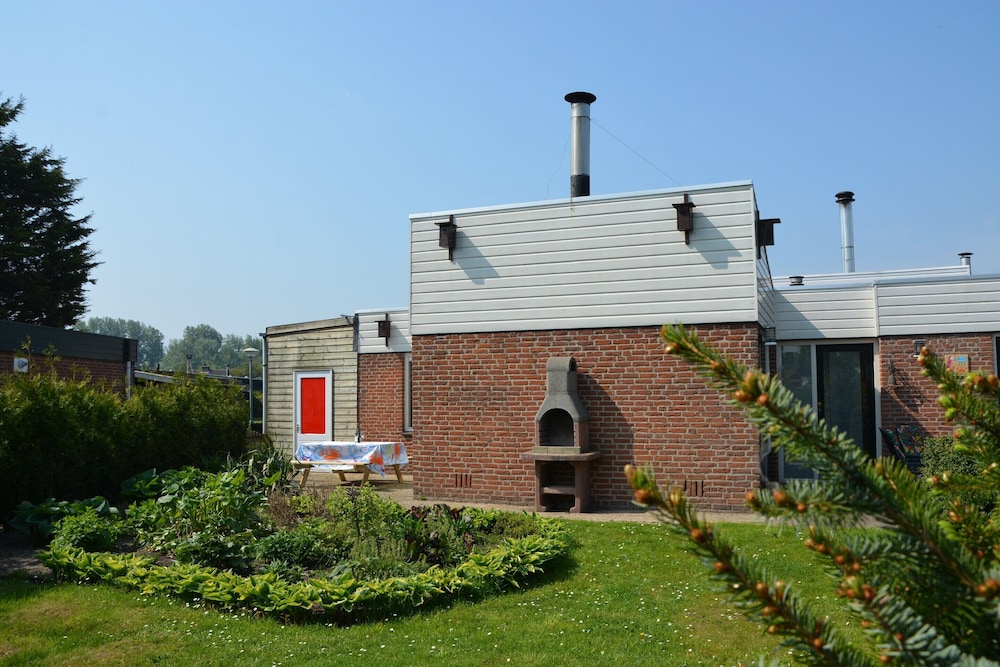 Lovely Home in Noordwijkerhout near Sea Beach