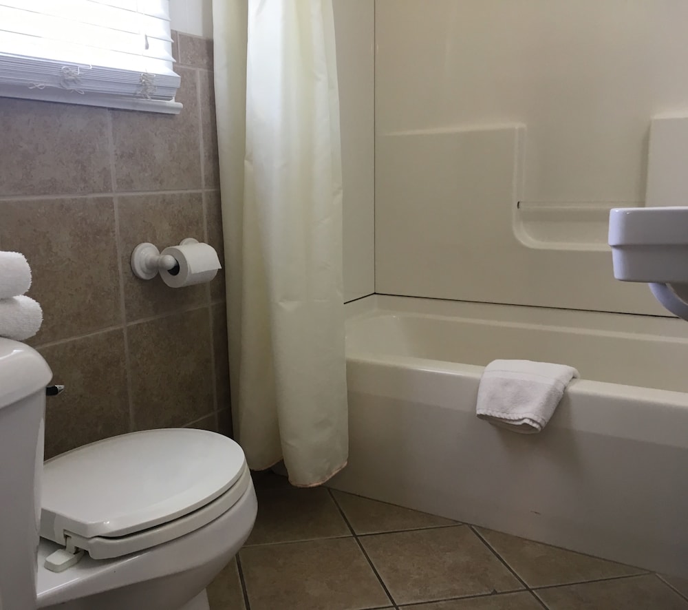 The Island Guest House & Cottages