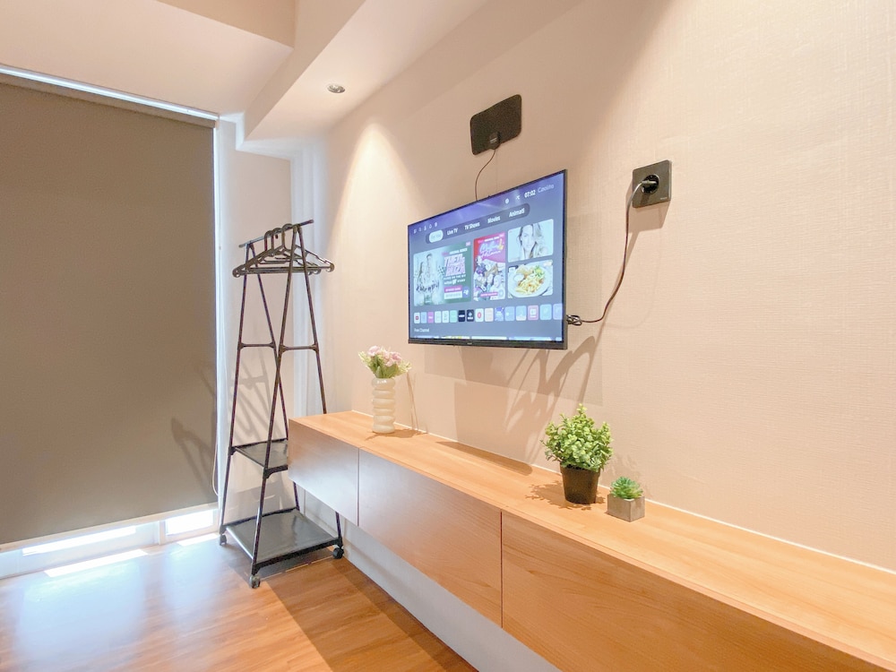 Neat And Warm Studio At Tokyo Riverside Pik 2 Apartment