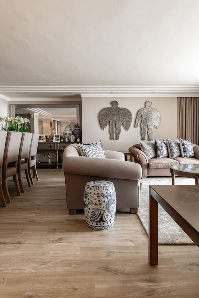 Bantry Place - Luxury Apartment