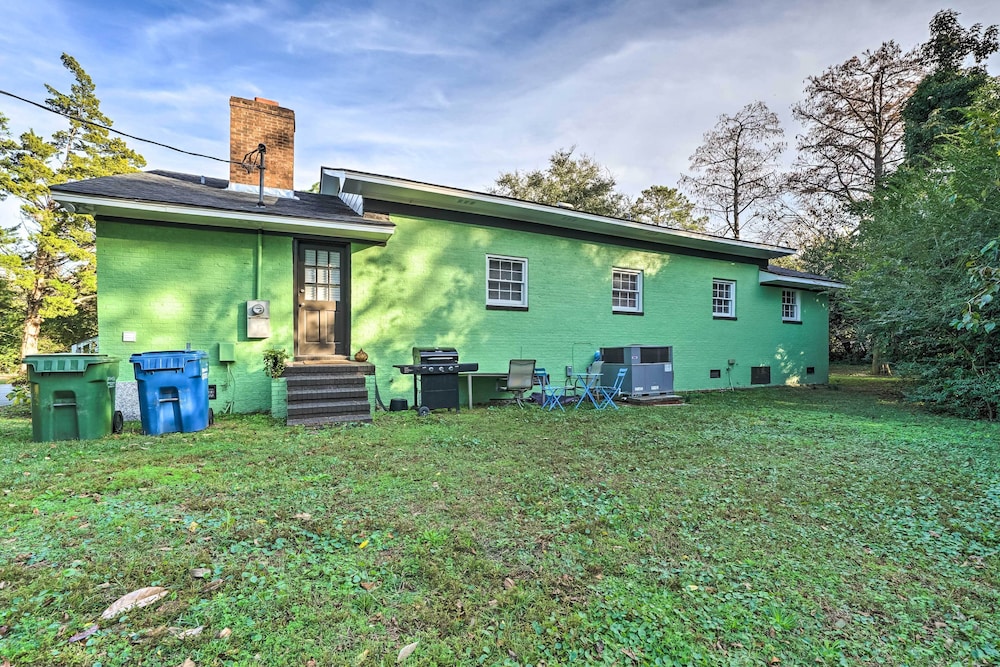 Pet-friendly Wilmington Home ~ 5 Mi to Beach! view 5