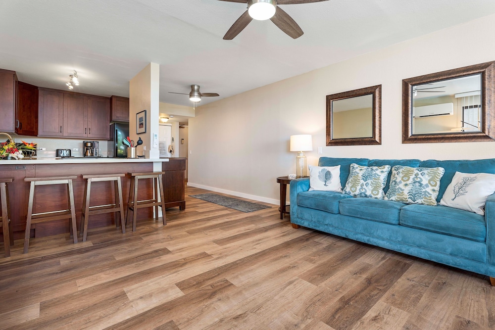 Easy Walk to Village - Air-conditioning - Ocean View - Wifi - Vrkcv