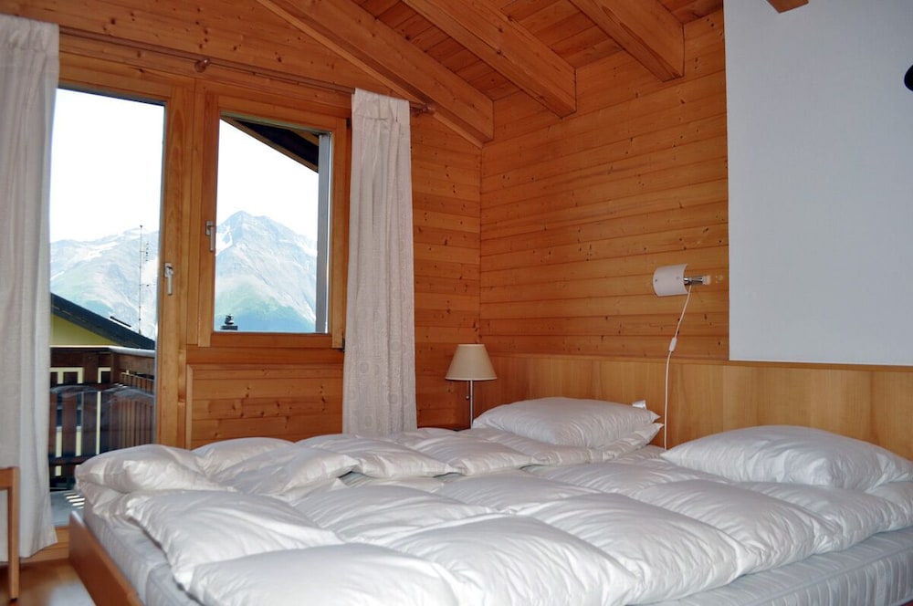 Alpengarten 7 view 2