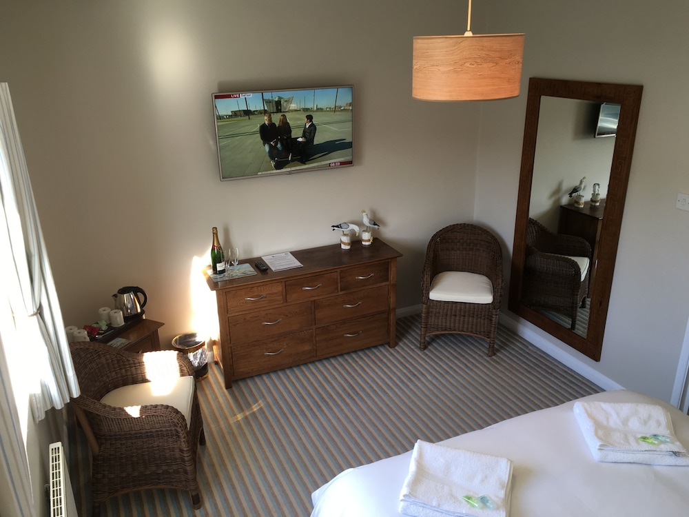 Bideford Vacations - The Waterfront Inn - Property Image 71
