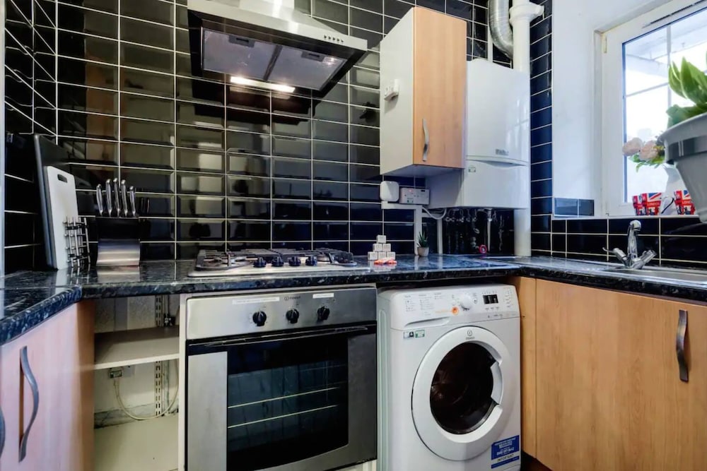 Fabulous 2 Bedroom Apartment in London Bridge