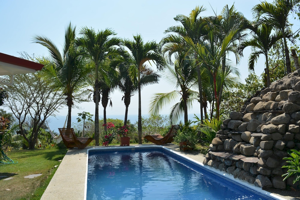 Splendid Serviced Guest House Ocean View Montezuma view 2