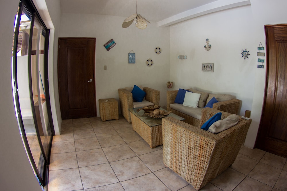 Luxury Villas Monterrico