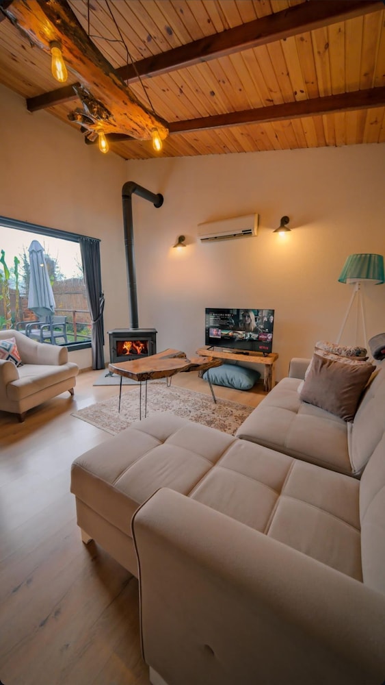 BUNGOVİLLA RESORT HOTEL
