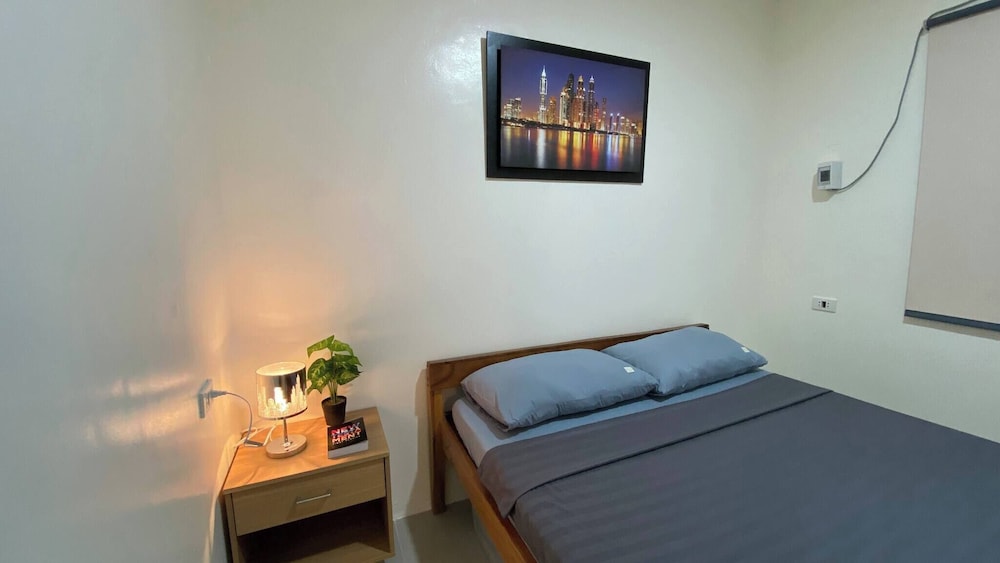 Peaceful 2BR Home in Gensan - AC, Wifi, Netflix, Patio & Free Parking