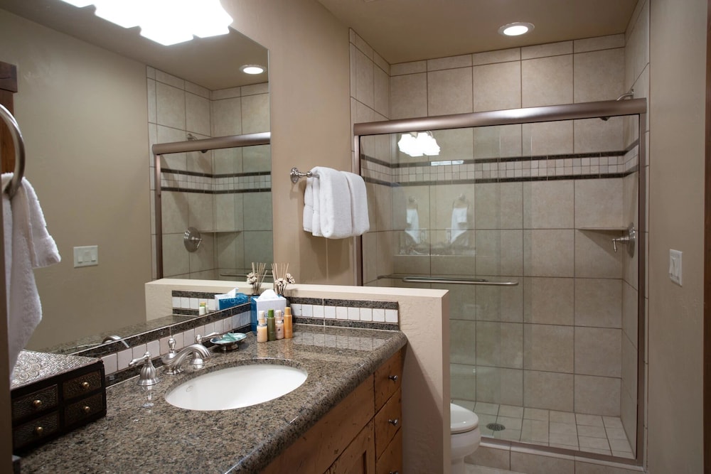 Queen Esther at Deer Valley Resort - Three Bedroom Condo with Hot Tub #2358 3 Condo