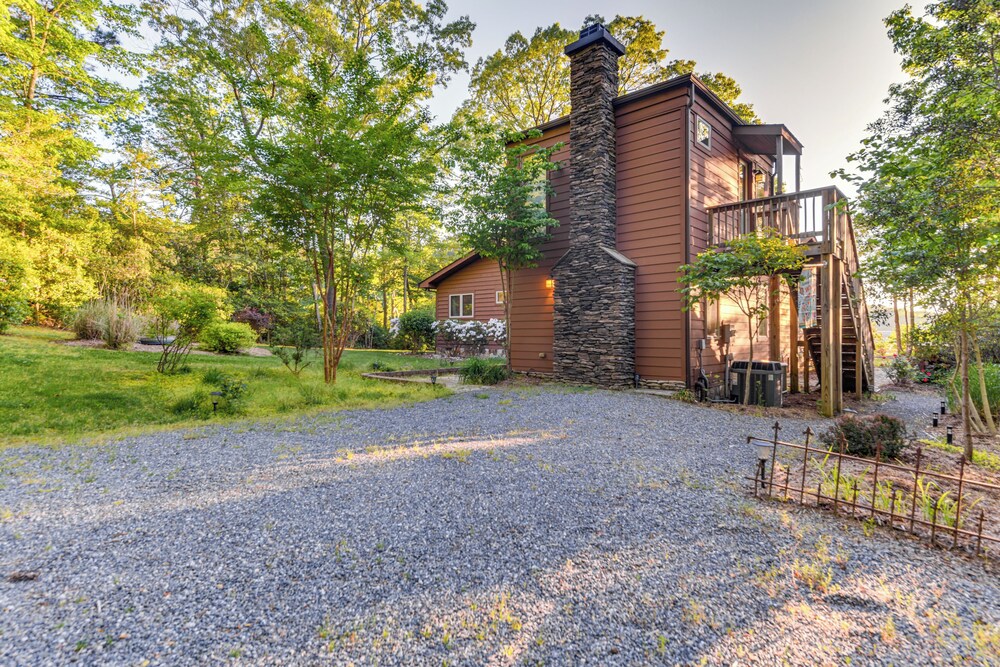 Waterfront Lancaster Cabin ~ 10 Mi to Kilmarnock! view 3