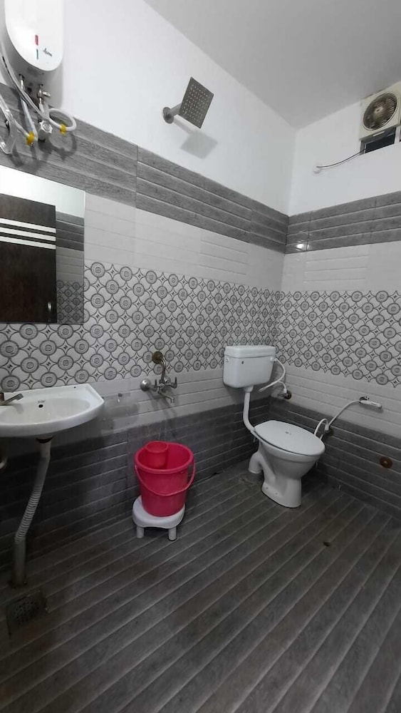 Hotel S M INN near Temple & Main Places