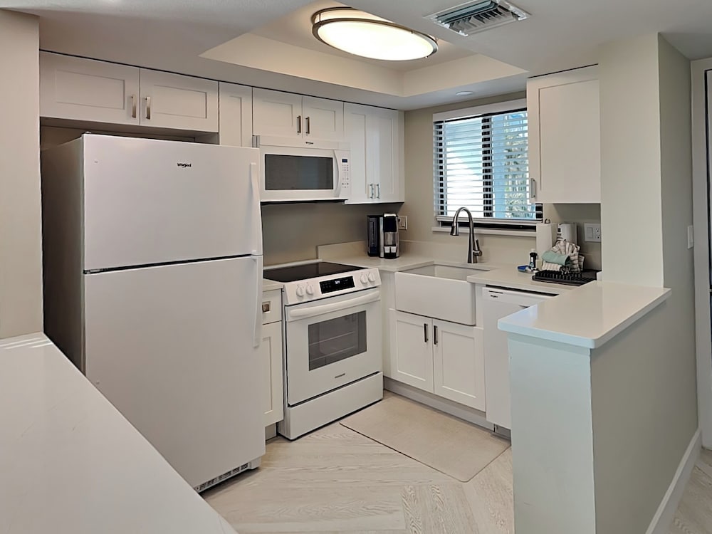 Seaside 1 by Distinctive Beach Rentals