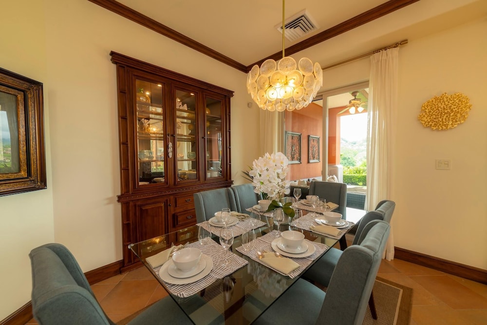 Montebello 4E 3bed 3 Bath