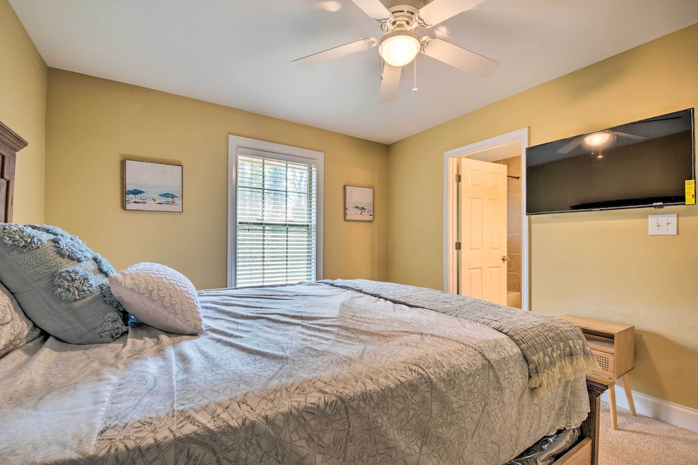 Smyrna Vacation Rental ~ 2 Mi to The Battery! view 4