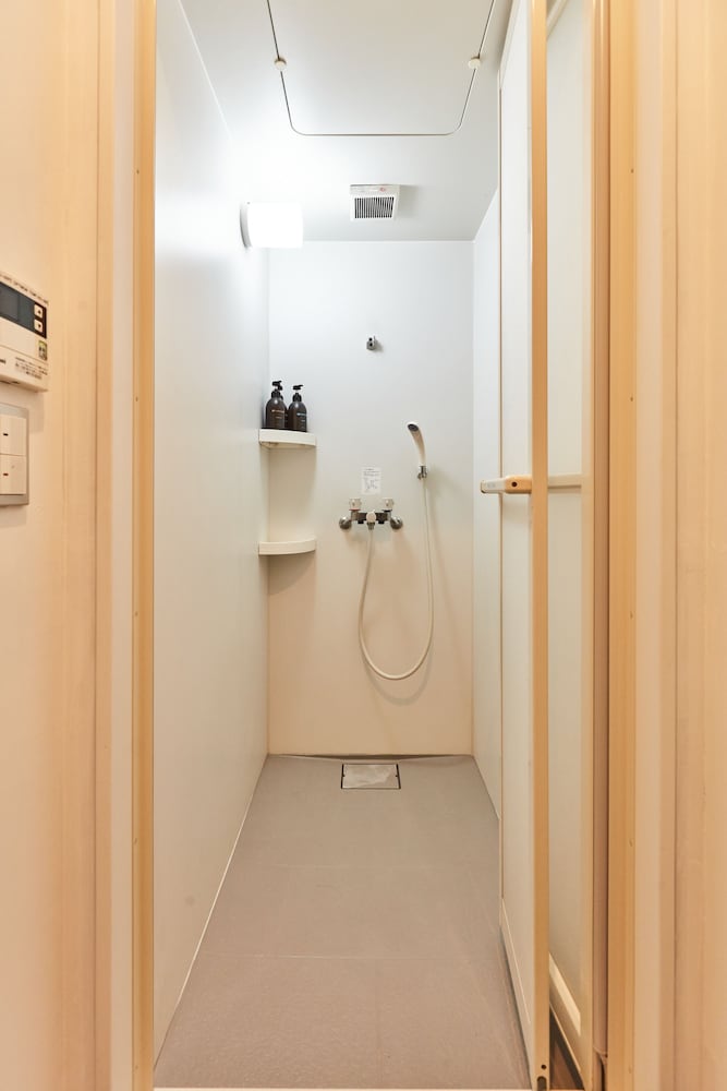 Tora Hotel Asakusa - Hostel