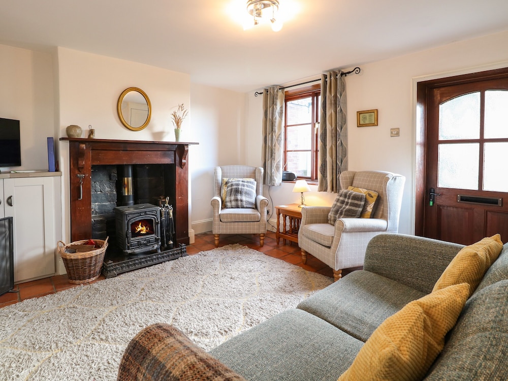 Lanthorn Cottage