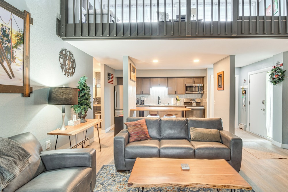 1/2 Mi to Peak 8 Superchairs Snow! New Breck Condo