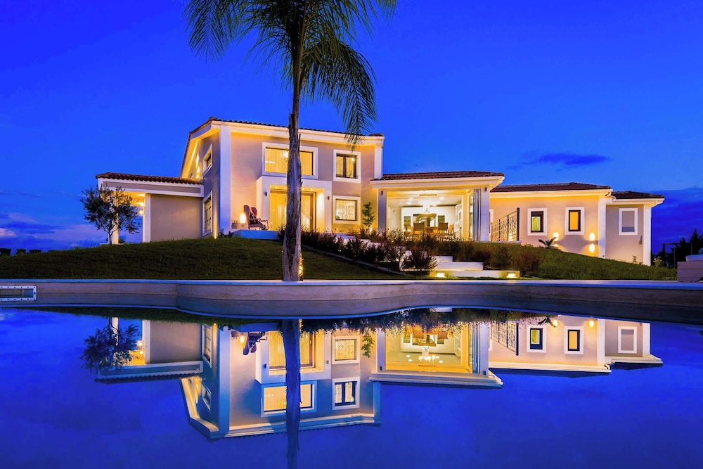 Villa Shangri-la