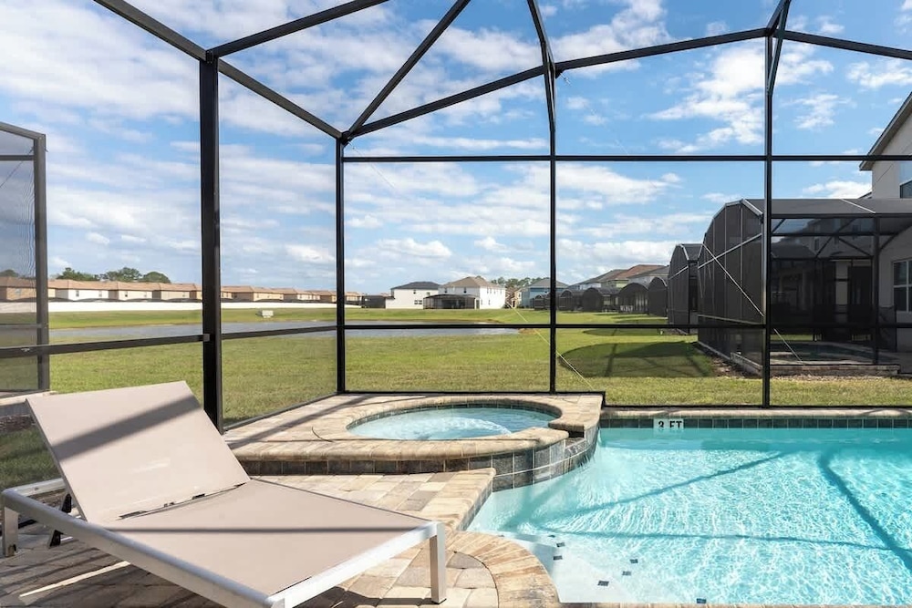 Stunning 7BR Home With Themed Bedrooms