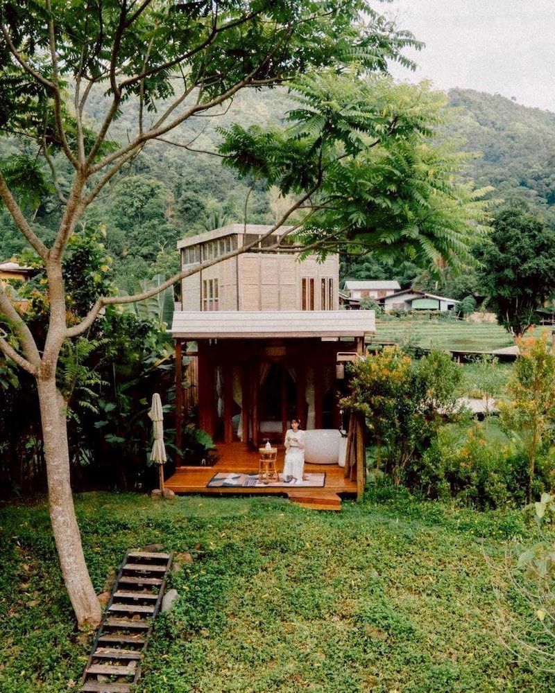 Lomhaijai Homestay