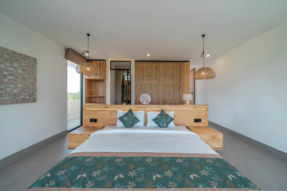 The Luminous Villa Uluwatu