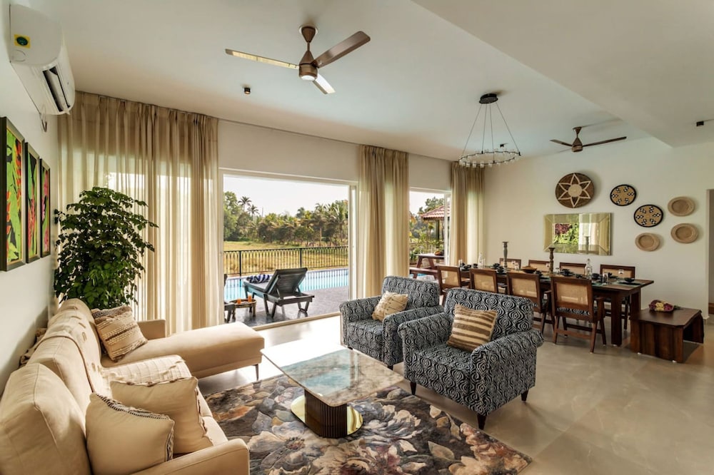 Villa Verona by Hireavilla 6BR With Pool in Parra
