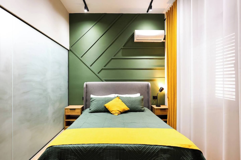 Grandstay Central 101