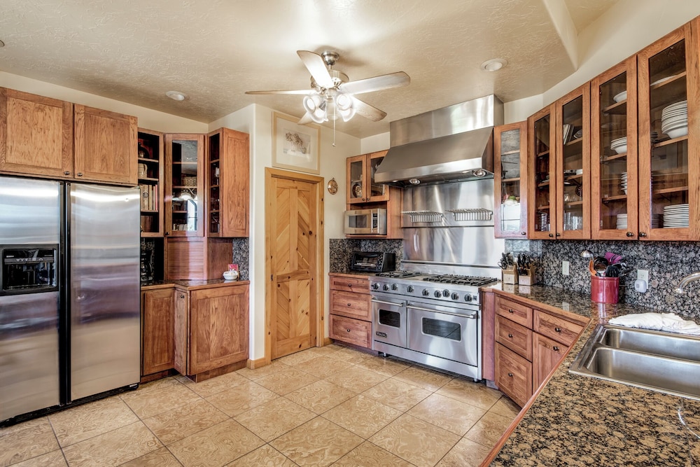 Blue Lake Lodge by Ruidoso Vacation Rentals