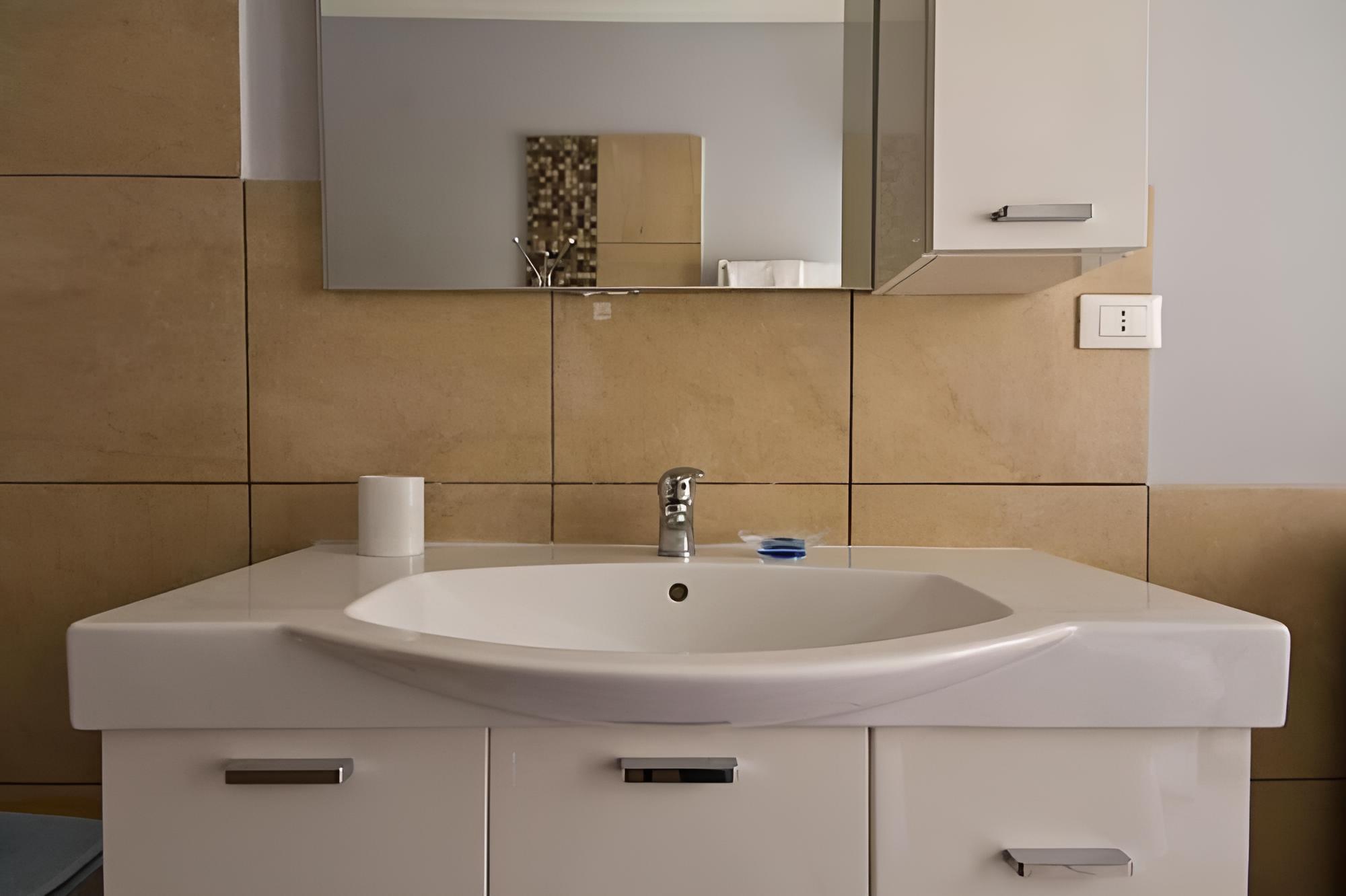 B&B Davila 25