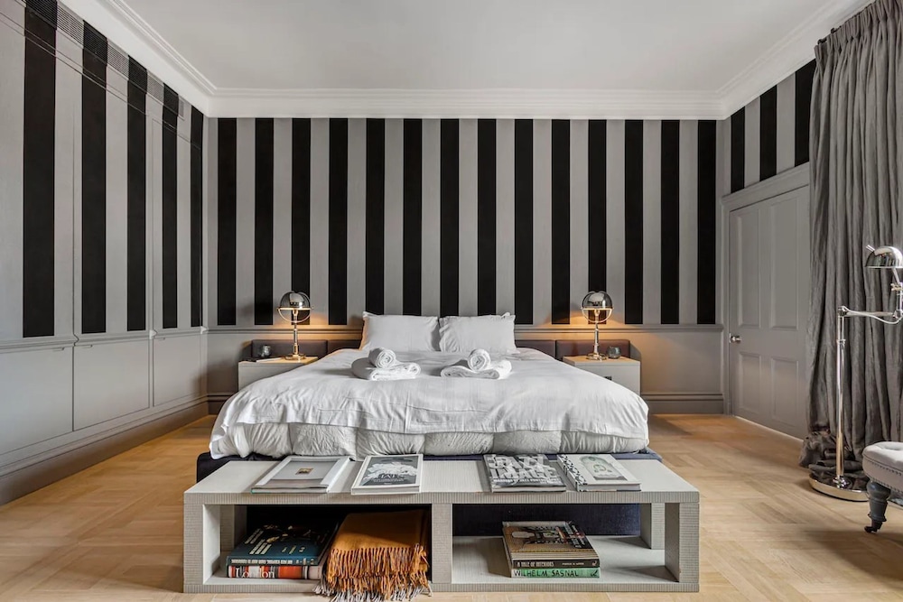 Cadogan Squre-2 Bedroom