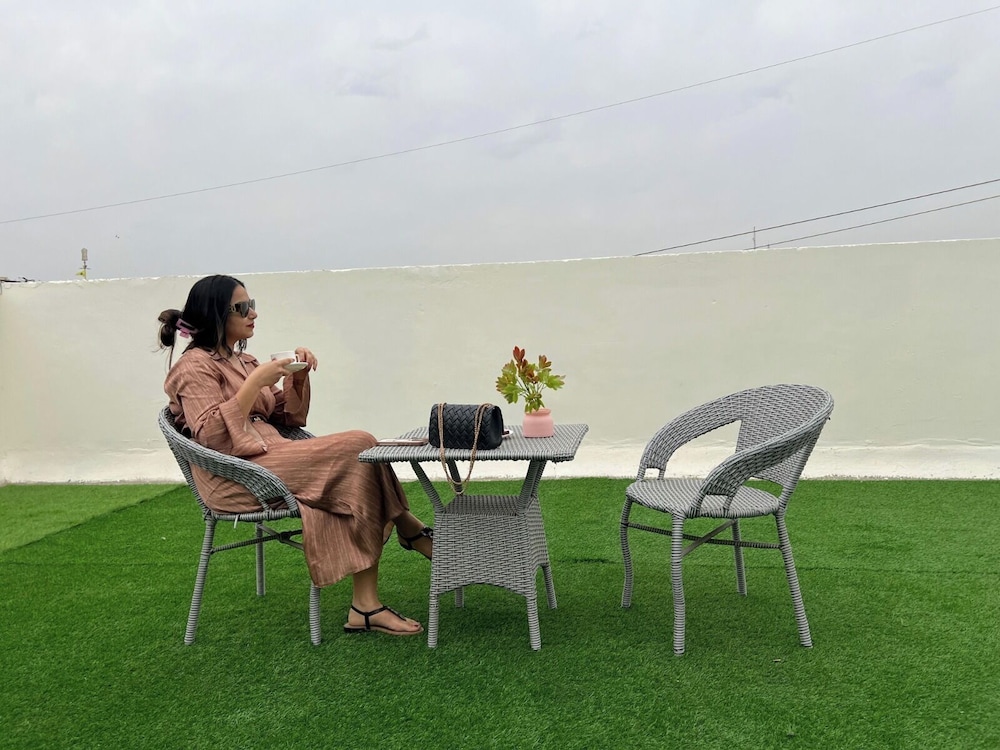 Open Sky Rooftop Stay
