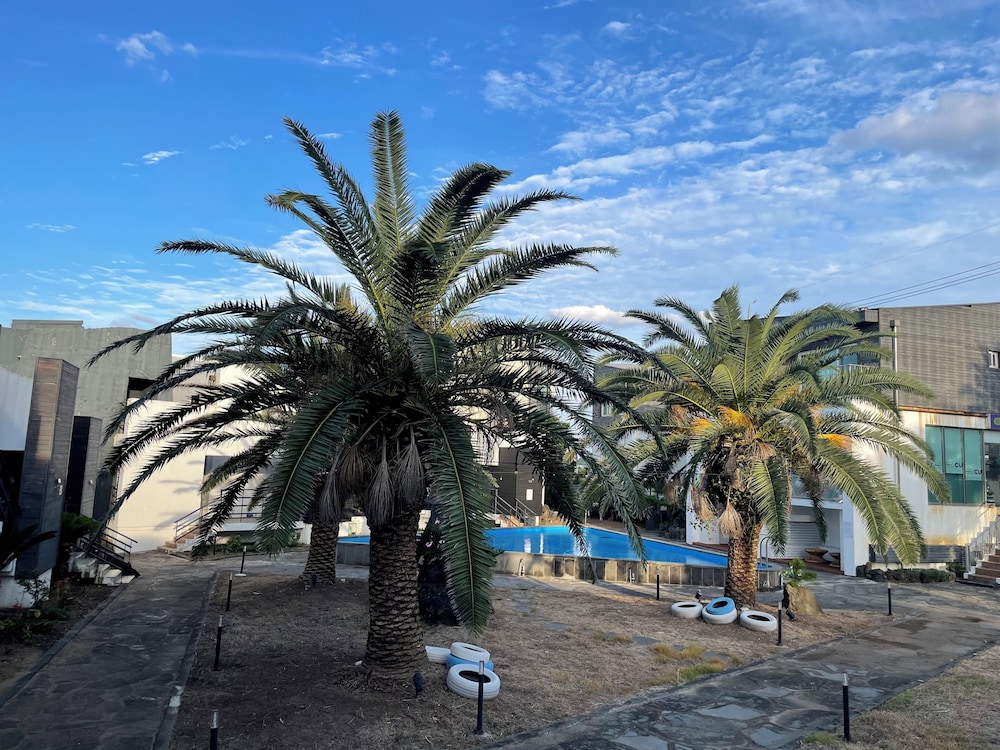 Yegerina Resort