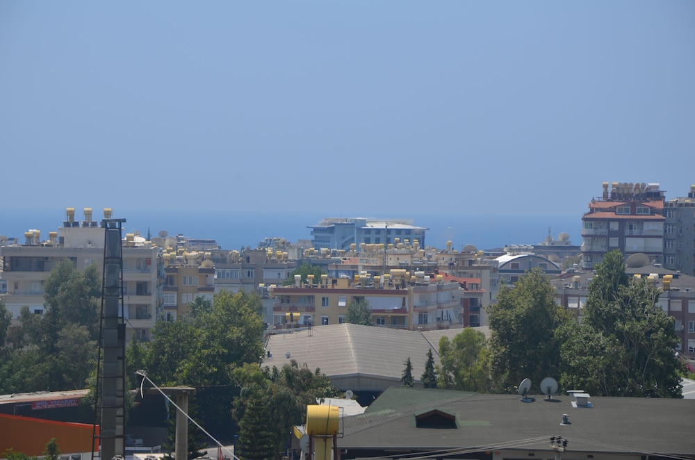 Rose Garden Apart Hotel - Image 47