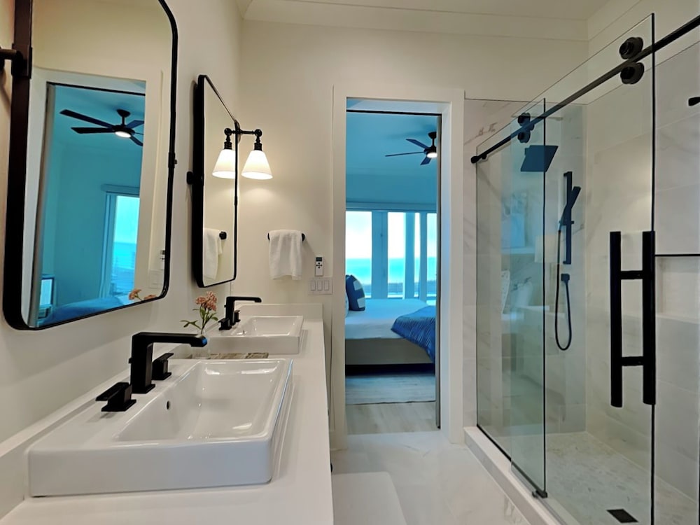 Viviana #10 by Southern Vacation Rentals