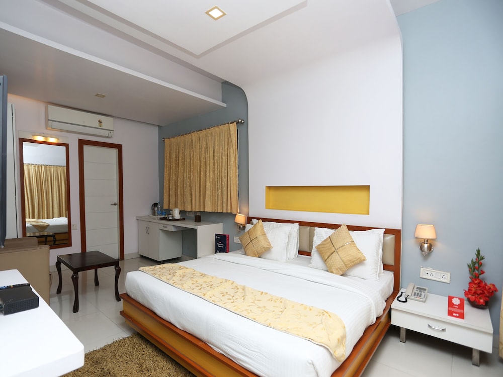 OYO 6315 Golden Leaf Resort