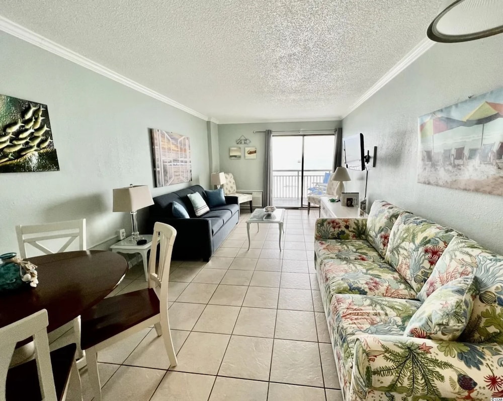 Oceanfront Resort 1BR w Beach View