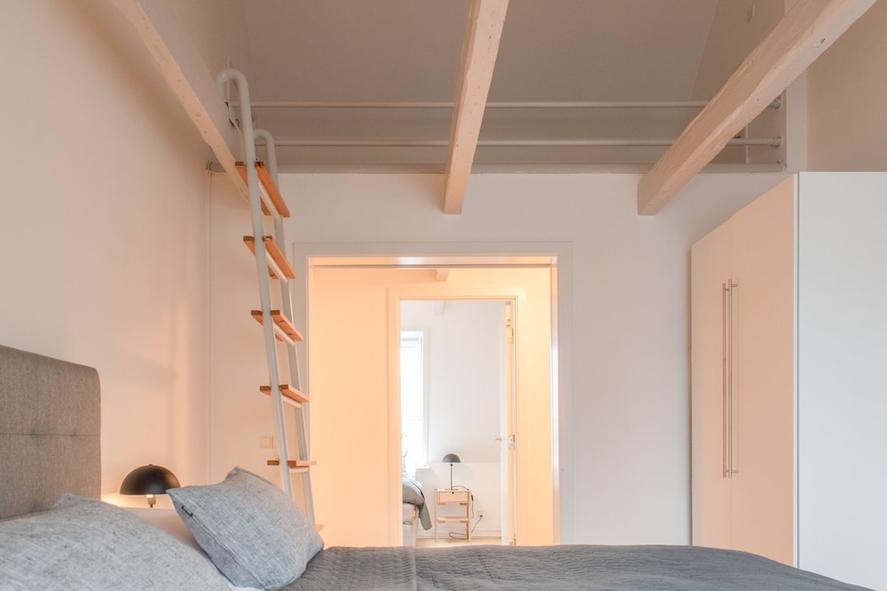Sanders Canal - Chic 2-bdr Apt in Arhus Center view 3