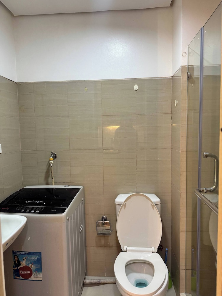 Relax in Pasay City's Best Kept Secret - Spacious Condo With Garden View