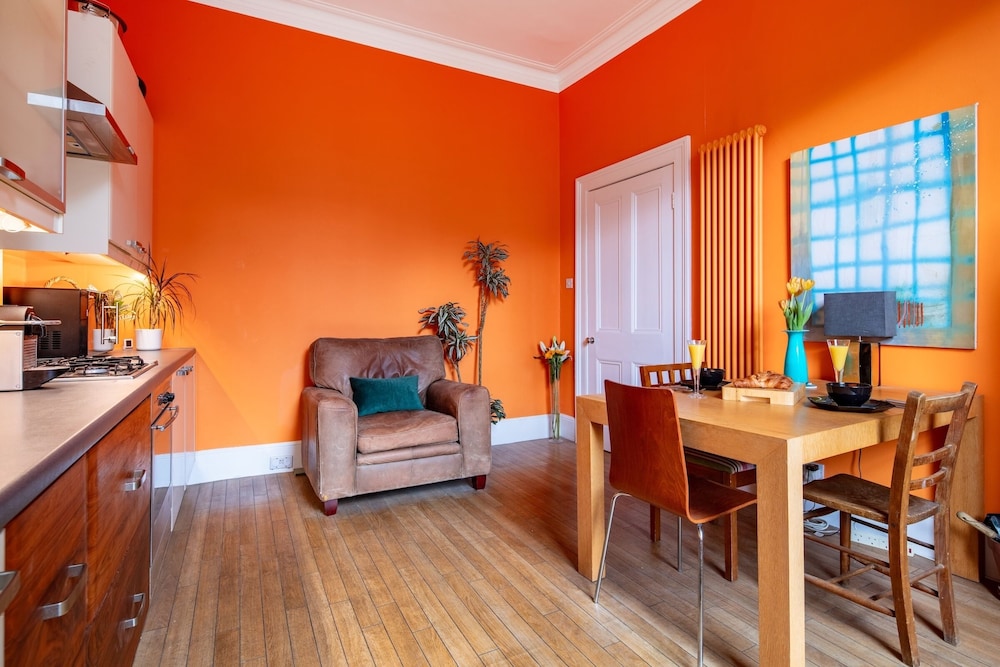 Cozy 2BR Near Notting Hill & Hyde Park